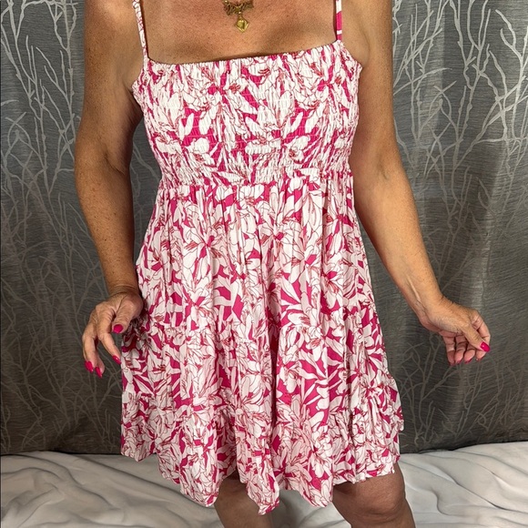 Lusana Anthropologie Pink and White Pleated Mini Sundress Size M/L - Picture 1 of 6